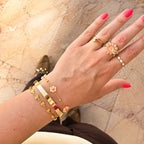 Rood bruine bloem ring met strass stenen