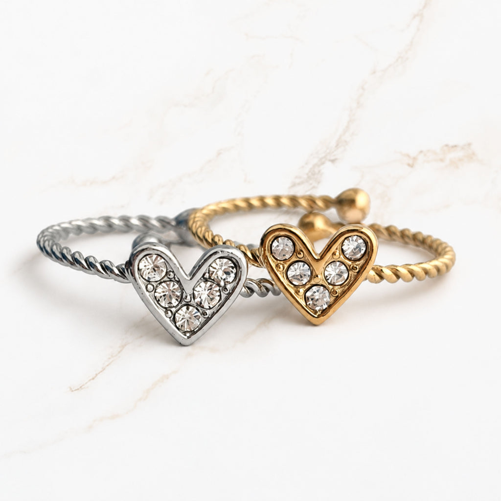 Seyso hartjes ring in zilver en goudkleur met elegante steentjes