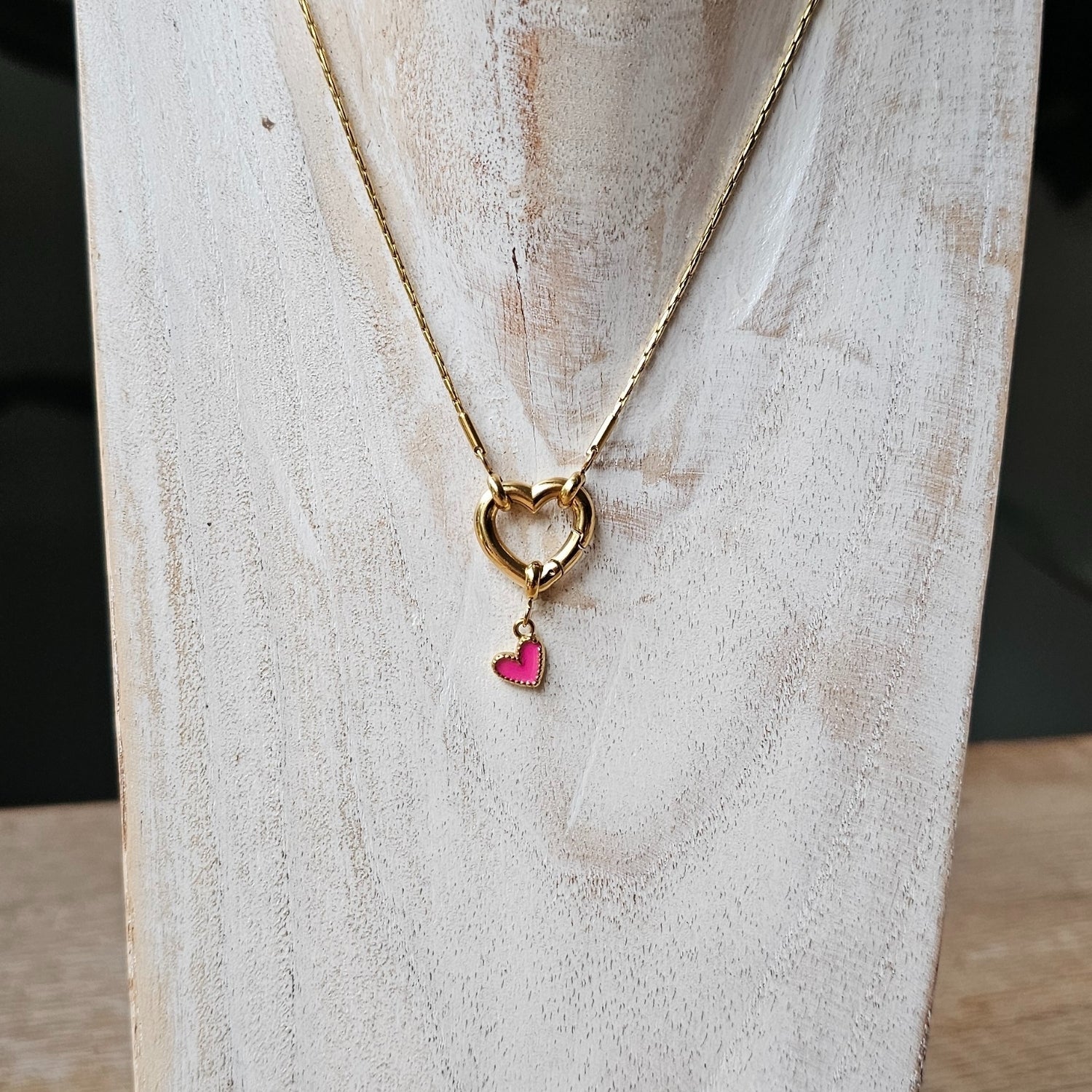 Seyso roze mini hart stainless steel bedeltje uit Design Your Own collectie