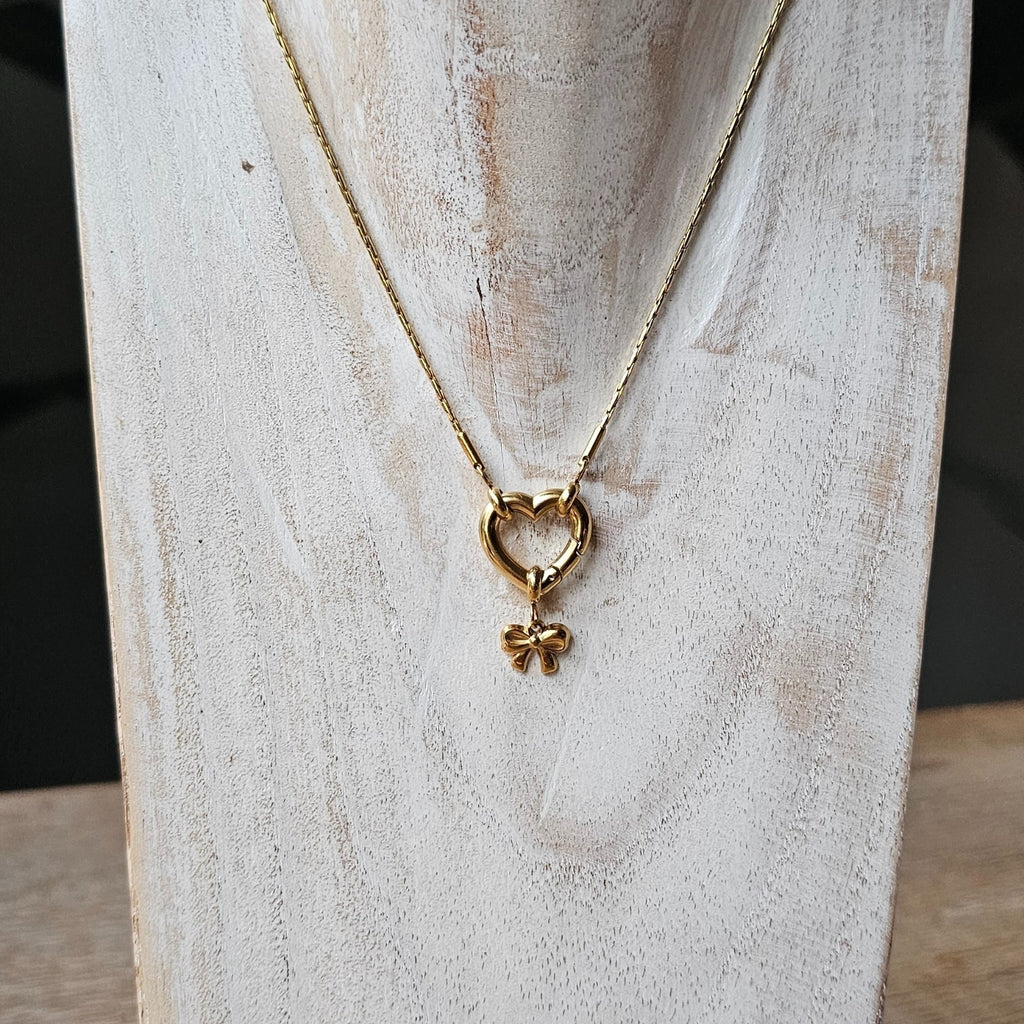 Seyso gouden strik stainless steel bedeltje uit Design Your Own collectie