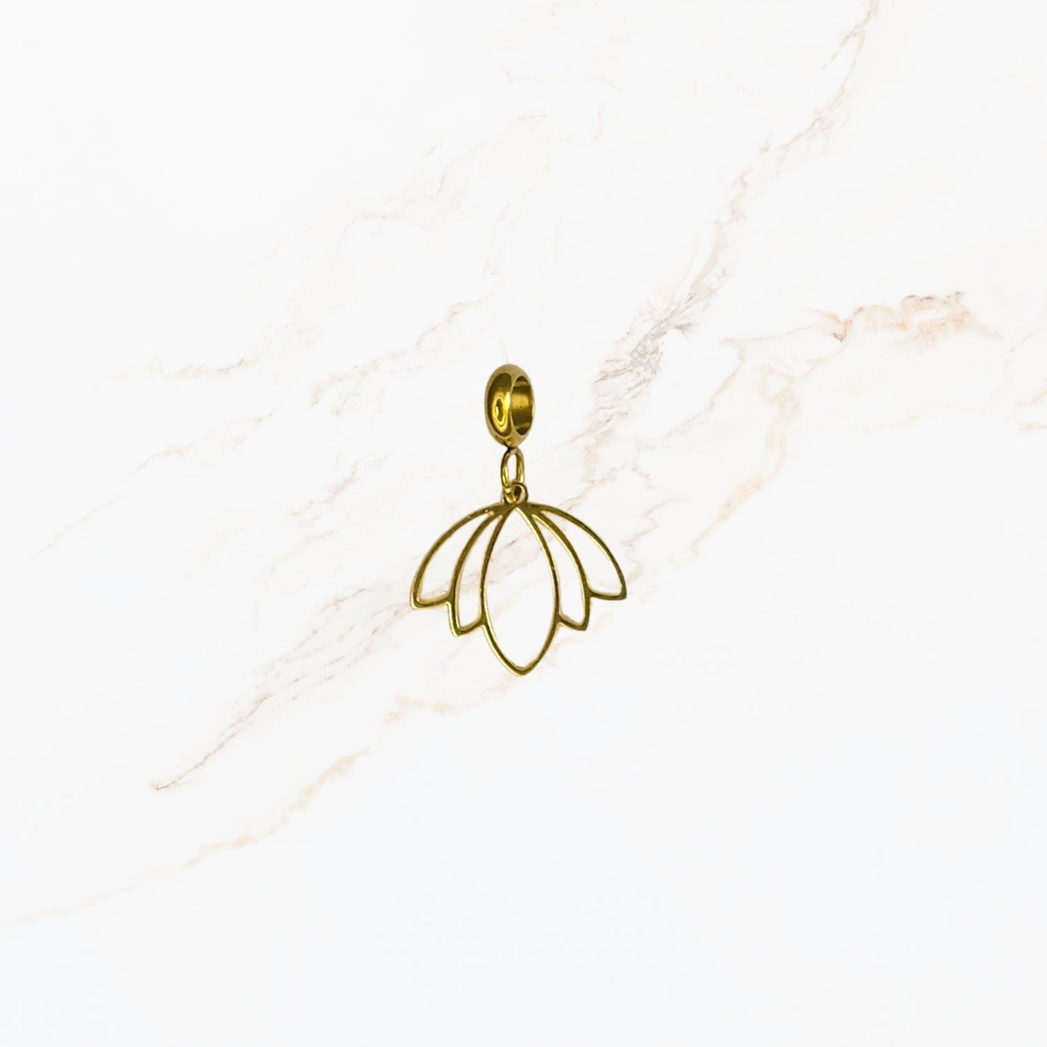 Lotus - Nature Charm