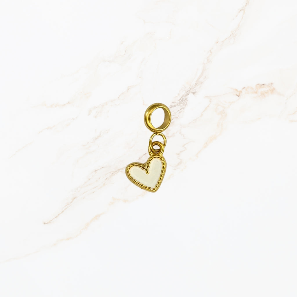 Seyso little white heart stainless steel bedeltje uit Design Your Own collectie