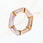Seyso wit bruine elastische dames armband met goudkleurige details