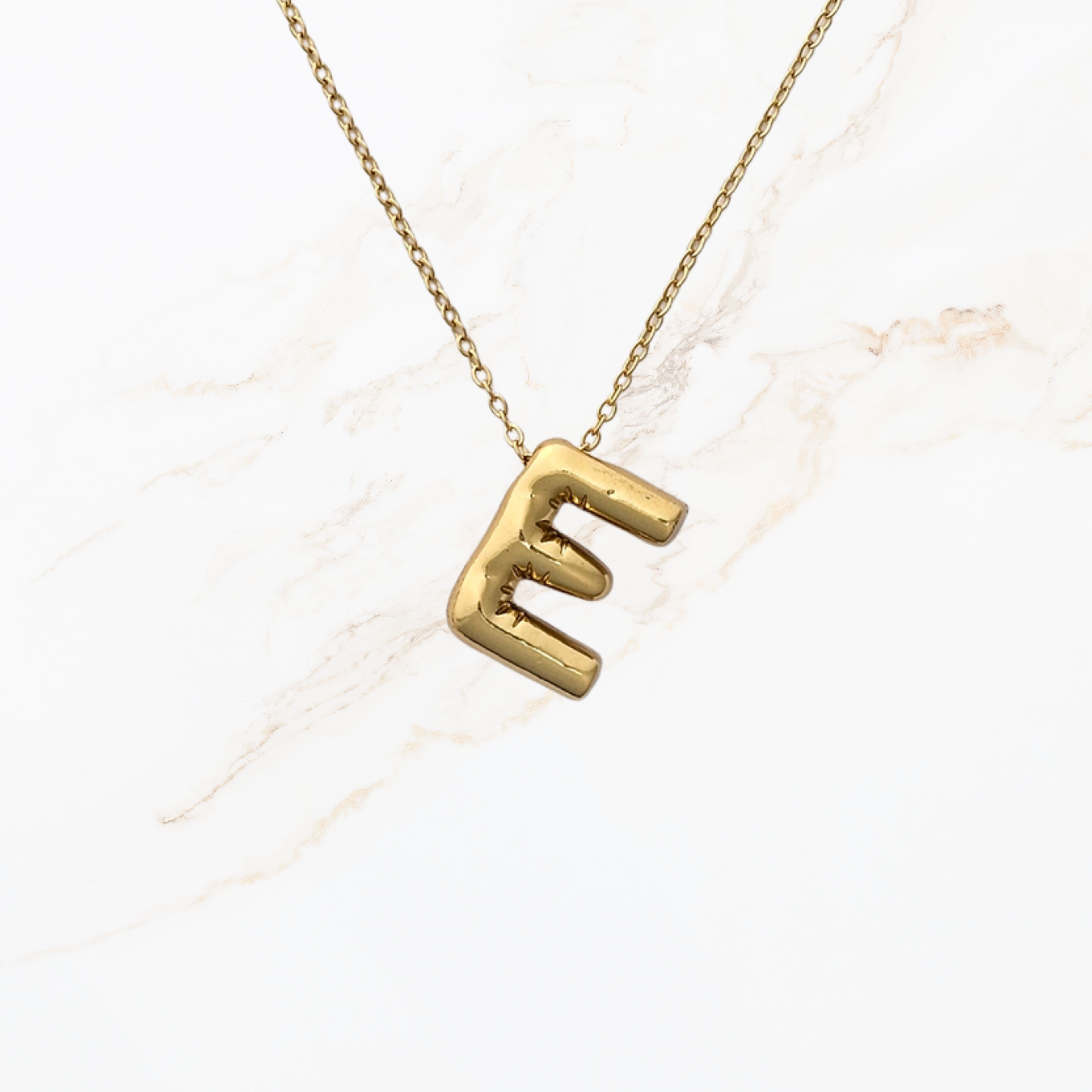 Goudkleurige Initialen ketting A-Z