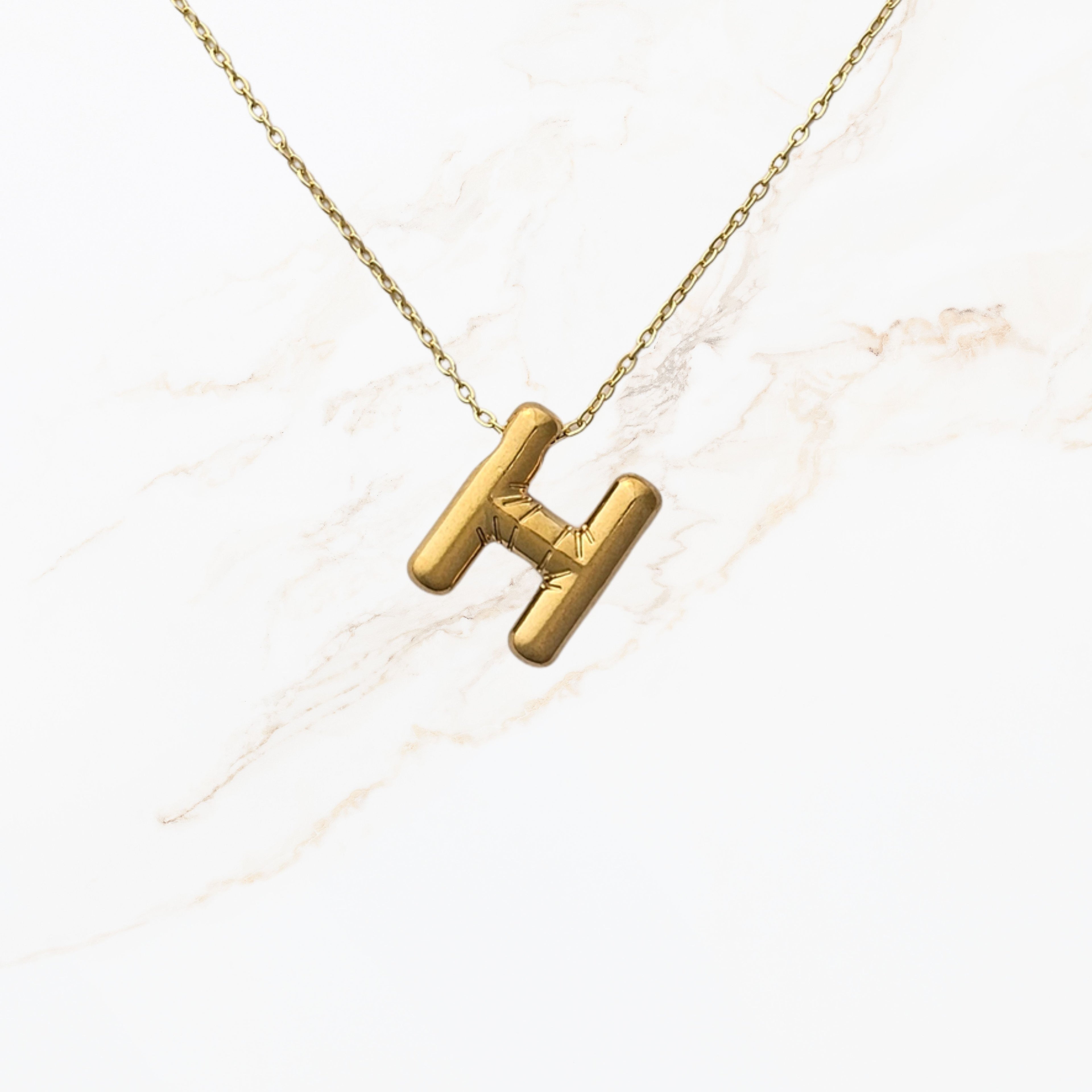 Goudkleurige Initialen ketting A-Z