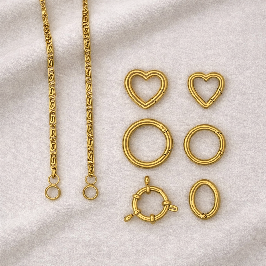 Stainless steel design your own ketting waarbij je zelf de lengte kiest, een connector toevoegt en meerdere bedels combineert tot een persoonlijk sieraad