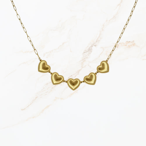 Goudkleurige stainless steel schakelketting van 45 cm plus 5 cm met meerdere hartvormige schakels