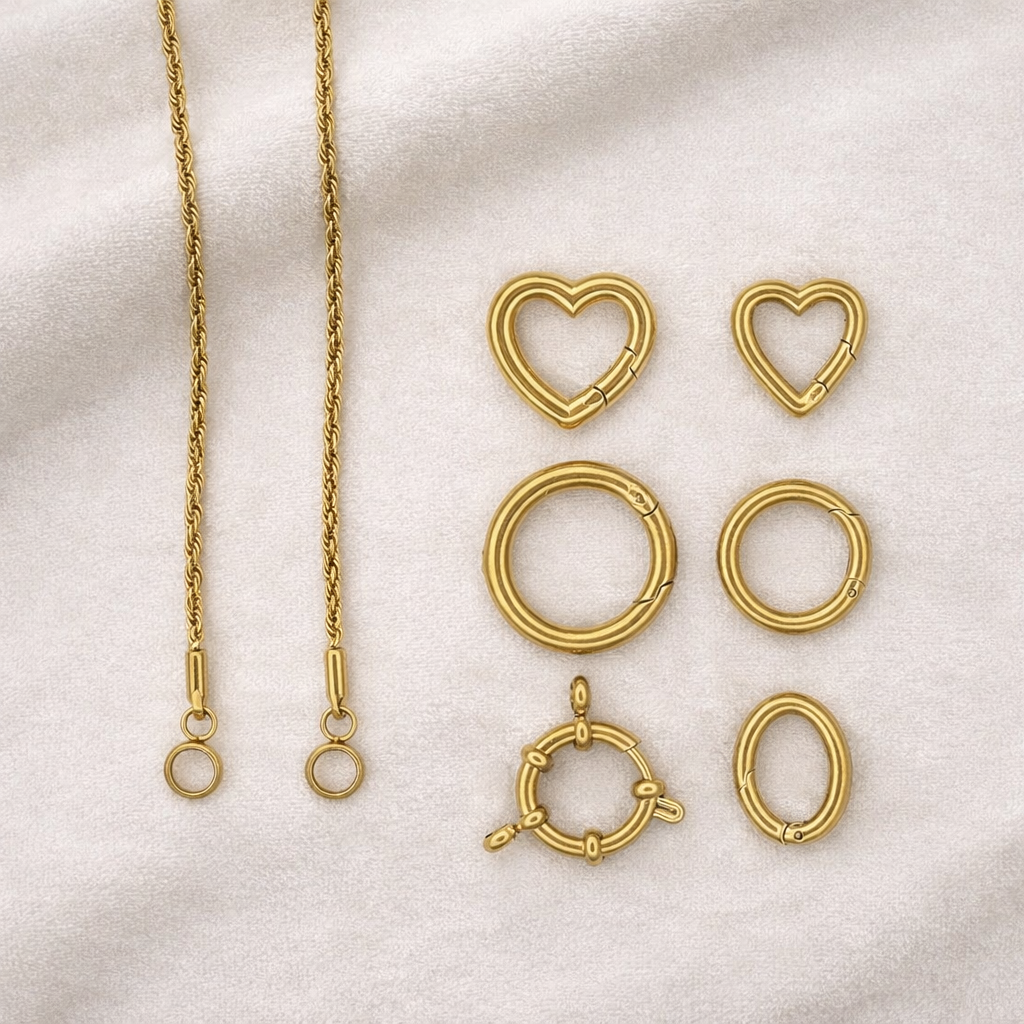 Stainless steel design your own ketting waarbij je zelf de lengte kiest, een connector toevoegt en meerdere bedels combineert tot een persoonlijk sieraad