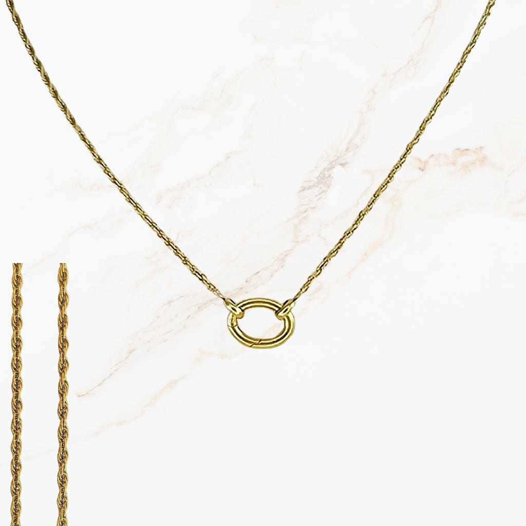Stainless steel design your own ketting waarbij je zelf de lengte kiest, een connector toevoegt en meerdere bedels combineert tot een persoonlijk sieraad