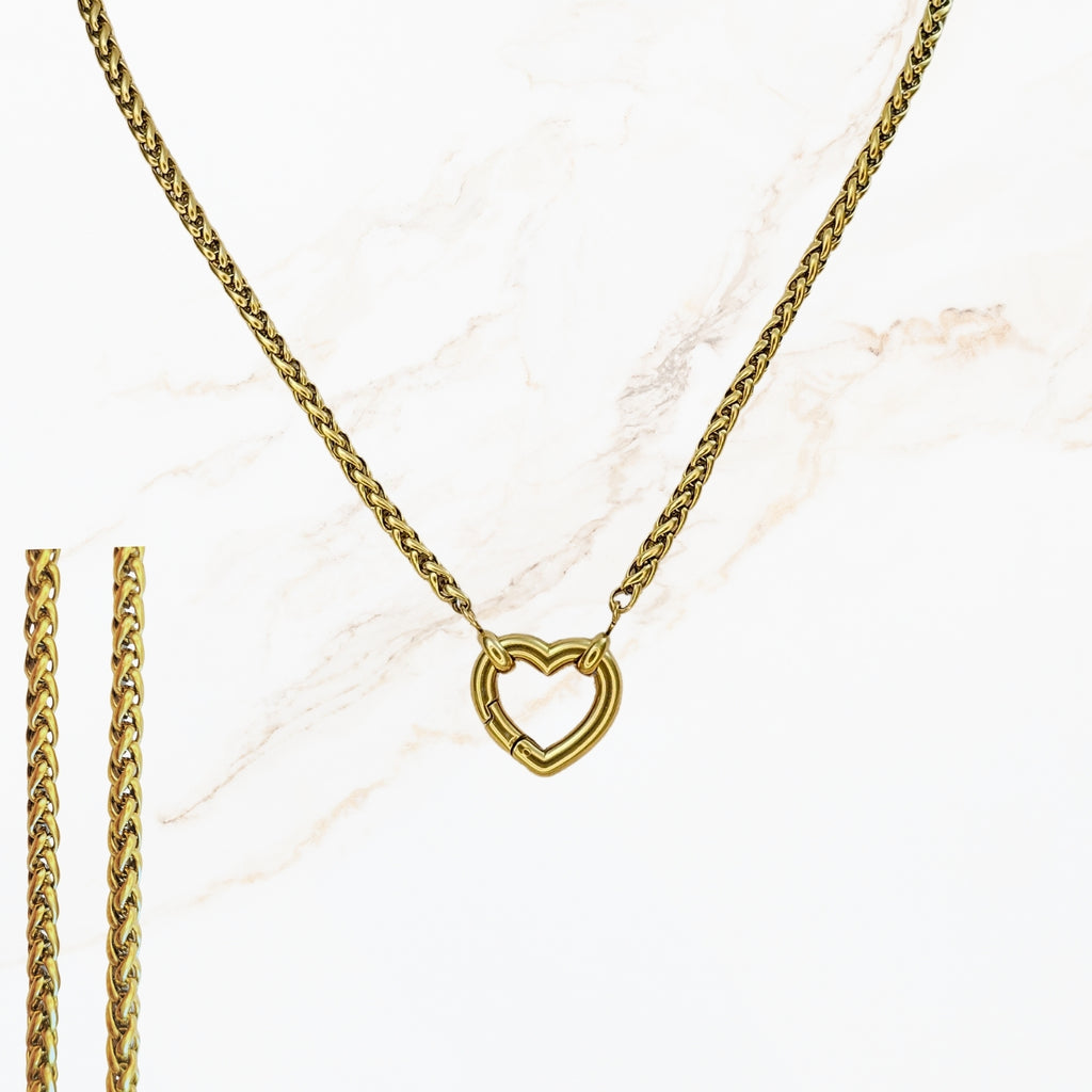 Stainless steel design your own ketting waarbij je zelf de lengte kiest, een connector toevoegt en meerdere bedels combineert tot een persoonlijk sieraad