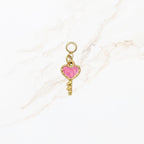 Seyso Key to Love pink stainless steel bedeltje uit Design Your Own collectie