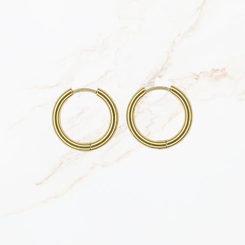 Seyso stainless steel oorbellen Lora hoops met klassieke ronde vorm perfect om bedeltjes toe te voegen en je eigen DYO oorbellen samen te stellen