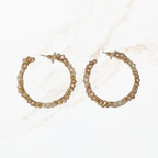 Seyso Statement hoops met nude en crème facetkralen en goudkleurige accenten in een ronde vorm