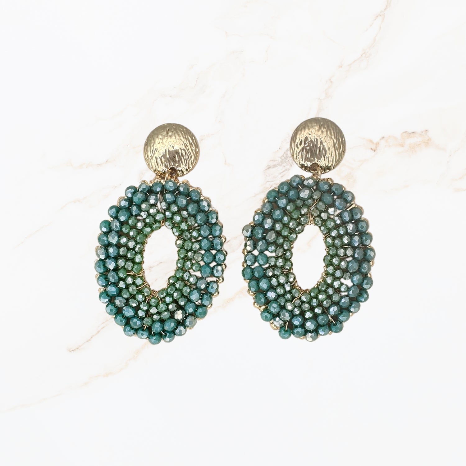 Seyso Luna Bead Oval Earrings Green met groene kralen en goudkleurige stud