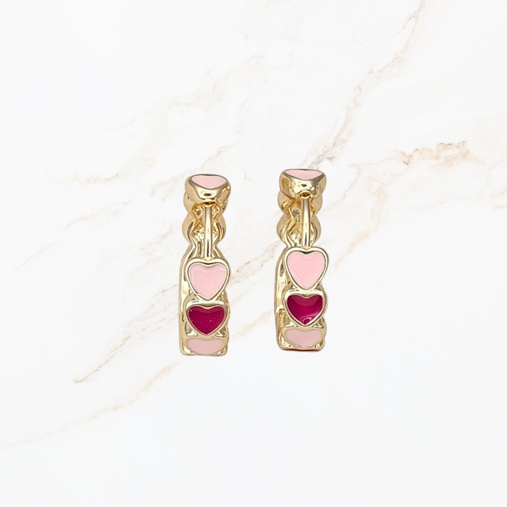 Seyso mini hoops met roze hartjes in goudkleurige setting klein model