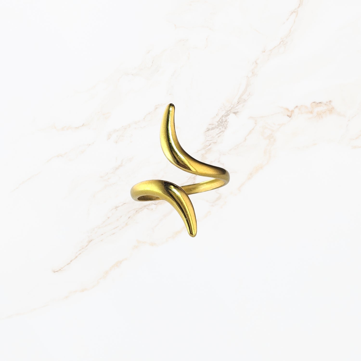 Golden Flow – Ring