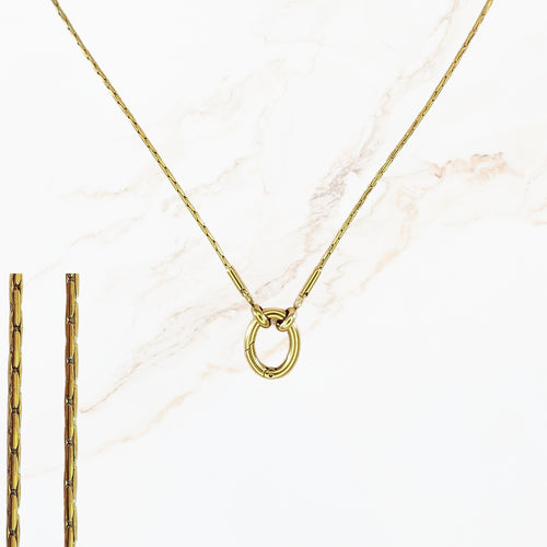 Stainless steel design your own ketting waarbij je zelf de lengte kiest, een connector toevoegt en meerdere bedels combineert tot een persoonlijk sieraad