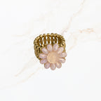 Lichtroze bloem ring met strass stenen