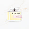 Seyso Yodeyma Kara parfum dames frisse en elegante luxe geur verkrijgbaar in 15 ml 50 ml en 100 ml stijlvolle glazen flacon lichtgele tint