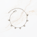 Zilverkleurige hartjes bedelarmband
