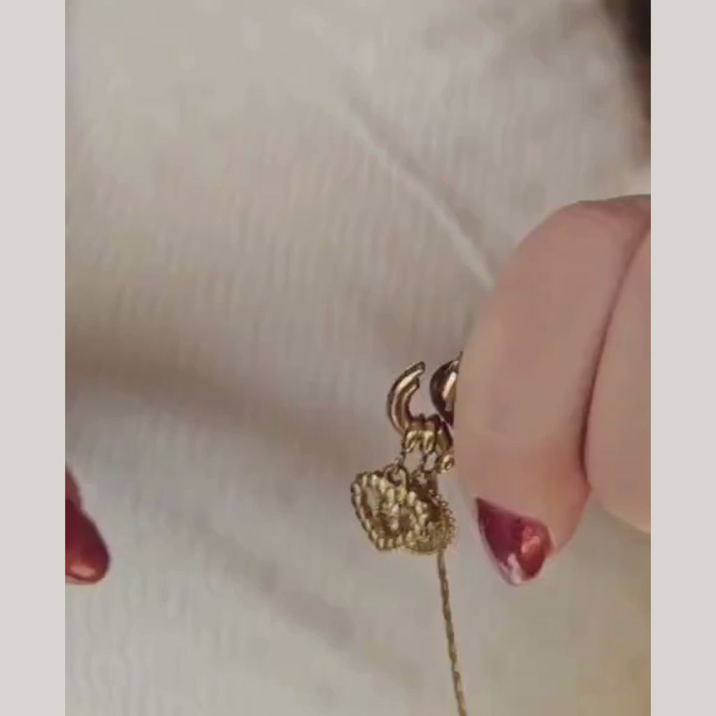 Stainless steel design your own ketting waarbij je zelf de lengte kiest, een connector toevoegt en meerdere bedels combineert tot een persoonlijk sieraad